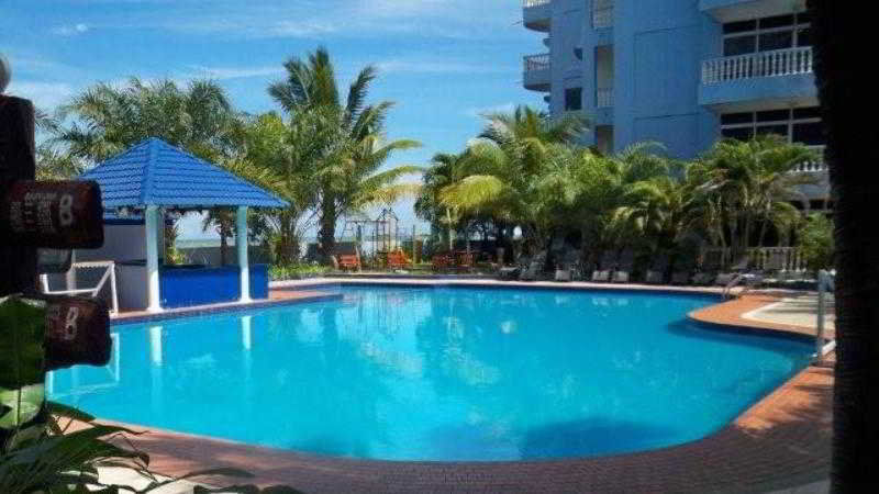 Sanctuary Resort - Apartment Hotel Чератинг Экстерьер фото
