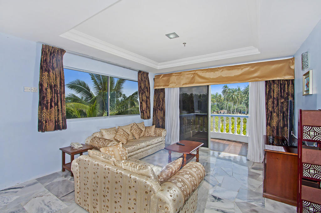 Sanctuary Resort - Apartment Hotel Чератинг Экстерьер фото