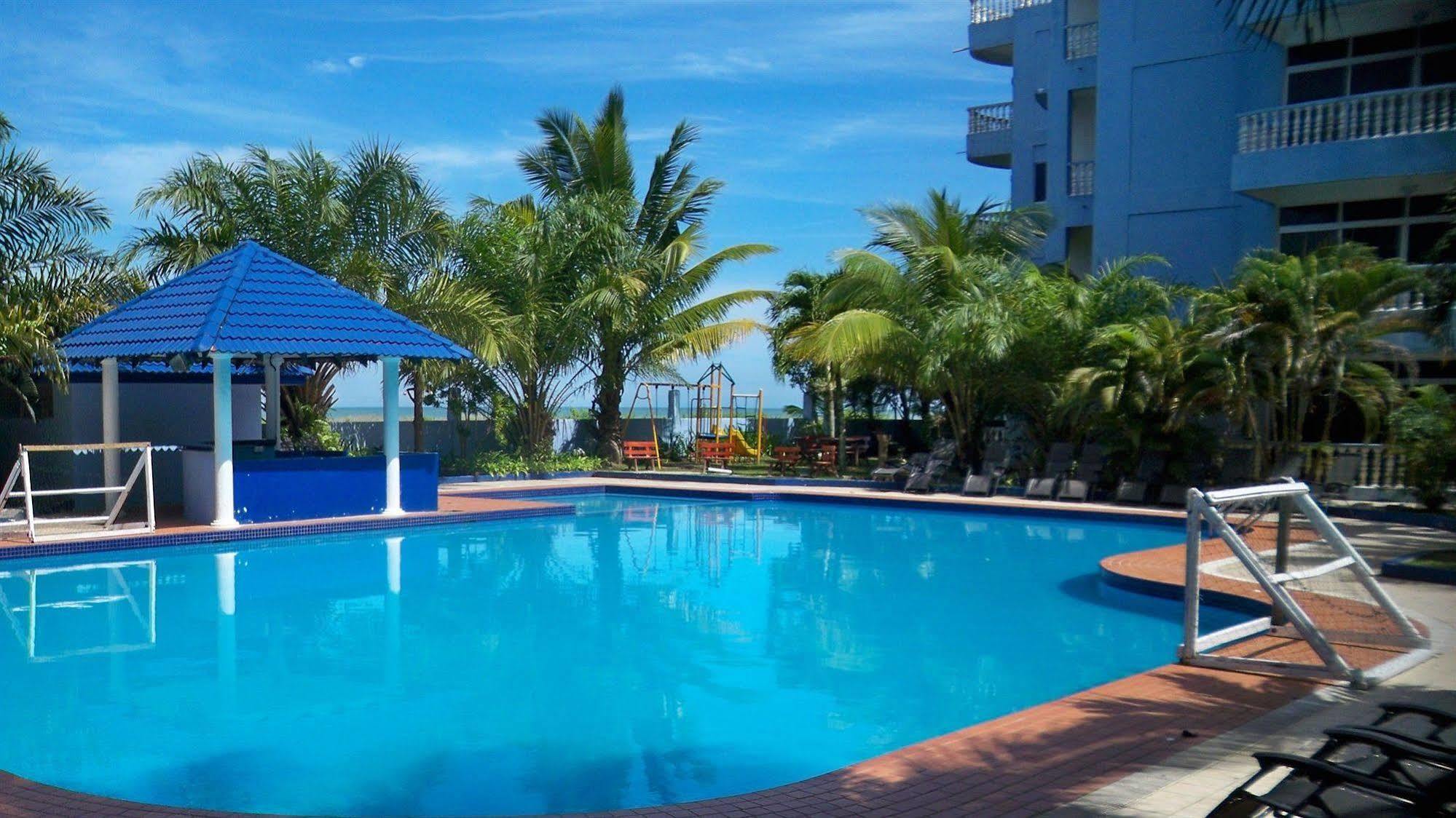 Sanctuary Resort - Apartment Hotel Чератинг Экстерьер фото