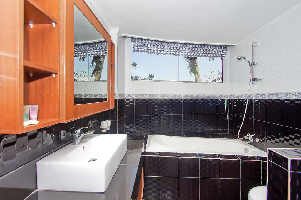 Sanctuary Resort - Apartment Hotel Чератинг Экстерьер фото