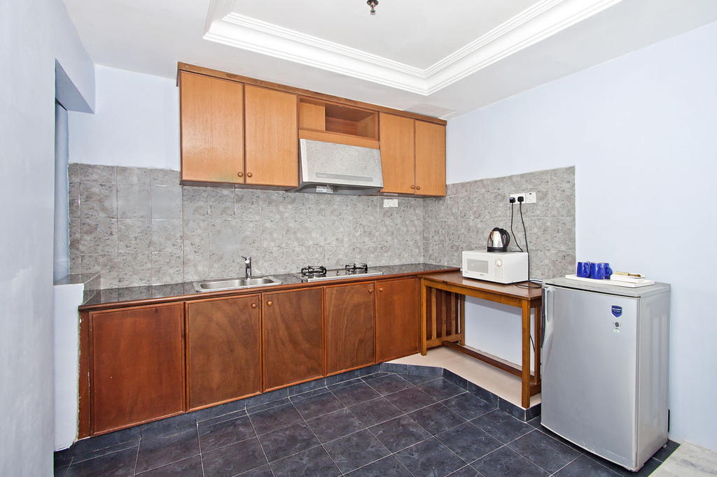 Sanctuary Resort - Apartment Hotel Чератинг Экстерьер фото