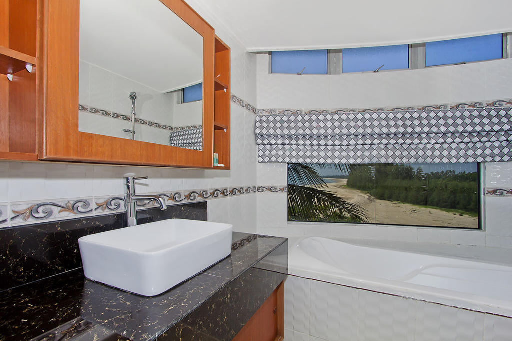 Sanctuary Resort - Apartment Hotel Чератинг Экстерьер фото